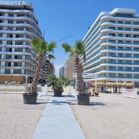 Lakeside Studio Mamaia Central Luaran gambar