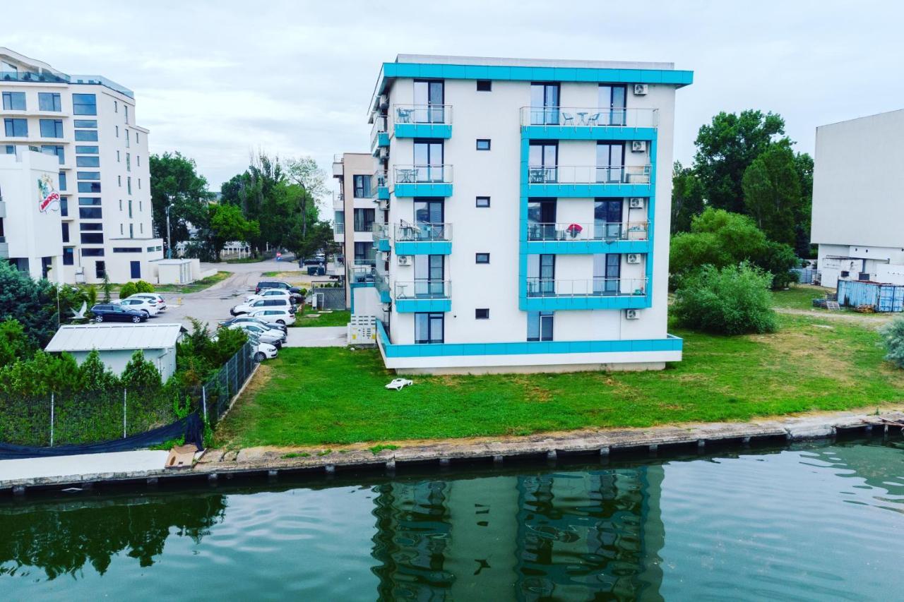 Lakeside Studio Mamaia Central Luaran gambar